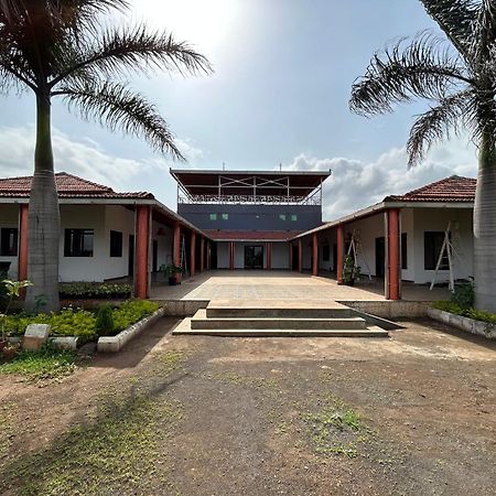 The Sunset Lawns Villa Pune Ngoại thất bức ảnh