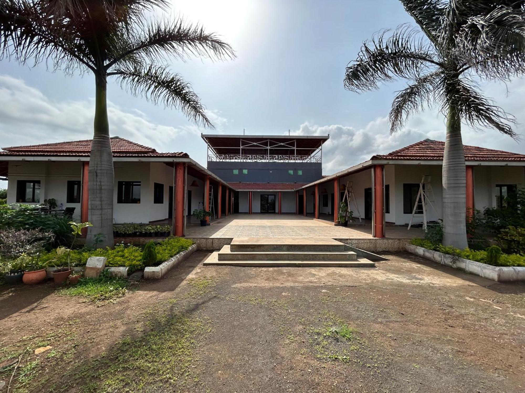 The Sunset Lawns Villa Pune Ngoại thất bức ảnh